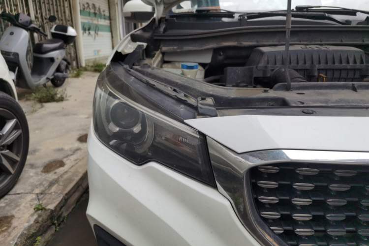 Used MG ZS 2018 1.5L Automatic Luxury Edition China V Standard Right Front Headlight