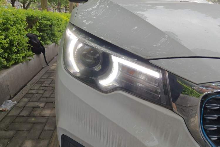Used MG ZS 2018 1.5L Automatic Luxury Edition China V Standard Right Front Headlight