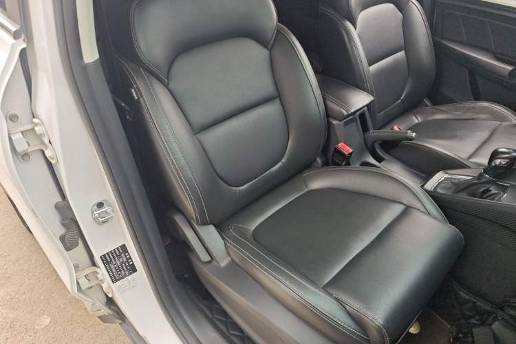 Used MG ZS 2018 1.5L Automatic Luxury Edition China V Standard Right Front Seat