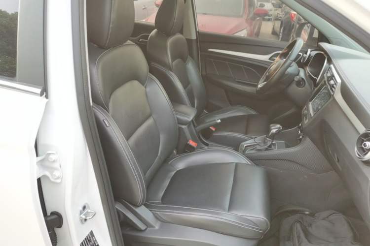Used MG ZS 2018 1.5L Automatic Luxury Edition China V Standard Right Front Seat