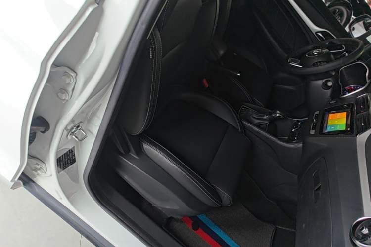 Used MG ZS 2018 1.5L Automatic Luxury Edition China V Standard Right Front Seat