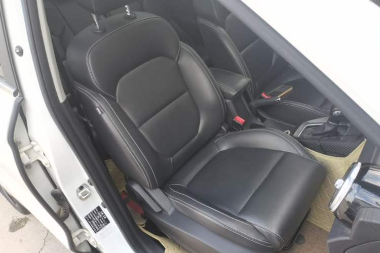 Used MG ZS 2018 1.5L Automatic Luxury Edition China V Standard Right Front Seat