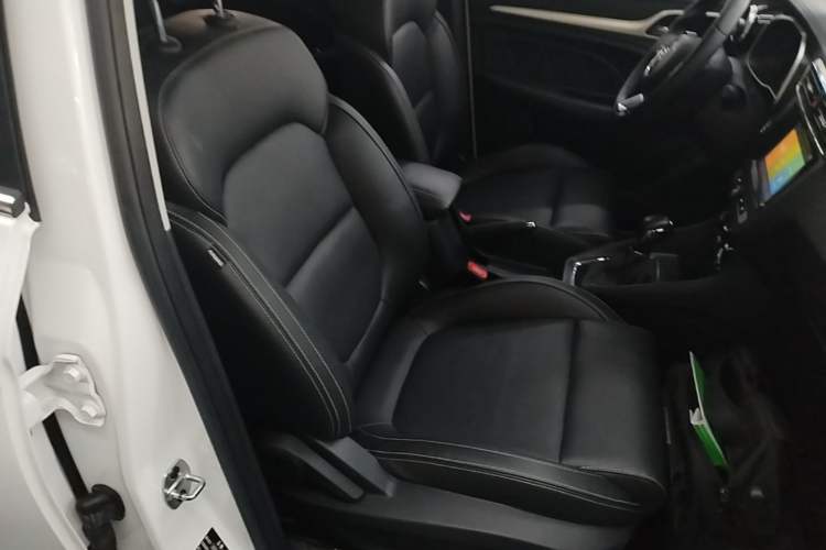 Used MG ZS 2018 1.5L Automatic Luxury Edition China V Standard Right Front Seat