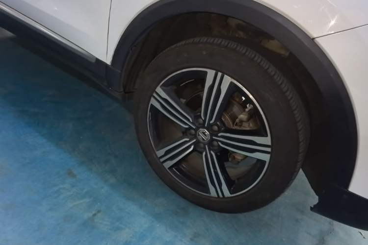 Used MG ZS 2018 1.5L Automatic Luxury Edition China V Standard Right Front Wheel Hub