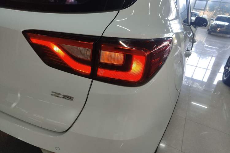 Used MG ZS 2018 1.5L Automatic Luxury Edition China V Standard Right Rear Taillight