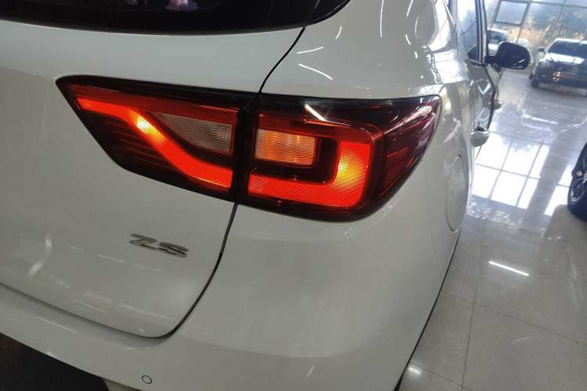 Used MG ZS 2018 1.5L Automatic Luxury Edition China V Standard Right Rear Taillight