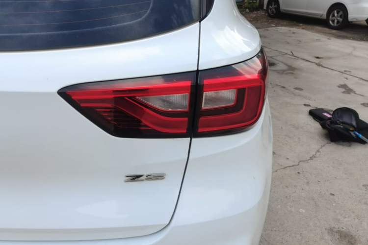Used MG ZS 2018 1.5L Automatic Luxury Edition China V Standard Right Rear Taillight