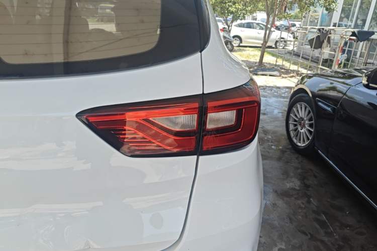 Used MG ZS 2018 1.5L Automatic Luxury Edition China V Standard Right Rear Taillight