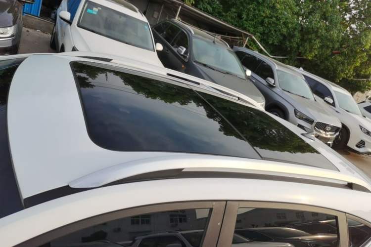 Used MG ZS 2018 1.5L Automatic Luxury Edition China V Standard Roof