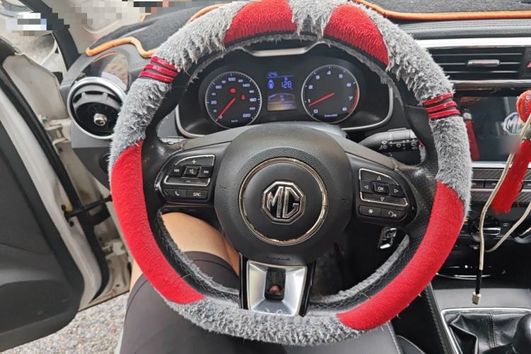 Used MG ZS 2018 1.5L Manual Luxury Version China V Standard Steering Wheel