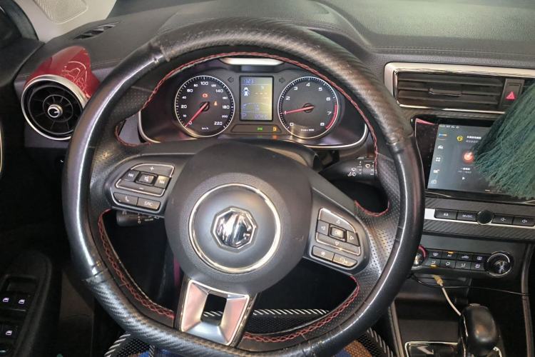Used MG ZS 2018 16T Automatic Flagship Internet Edition China V Standard Steering Wheel