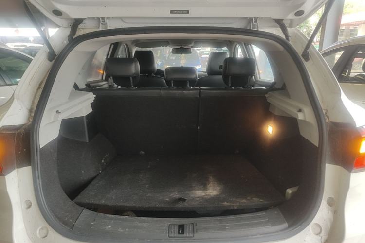 Used MG ZS 2018 1.5L Automatic Luxury Edition China V Standard Trunk
