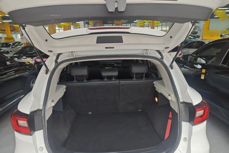 Used MG ZS 2018 1.5L Automatic Luxury Edition China V Standard Trunk