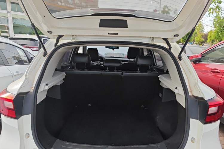 Used MG ZS 2018 1.5L Automatic Luxury Edition China V Standard Trunk