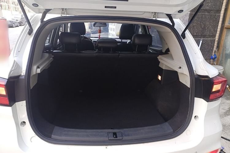 Used MG ZS 2018 1.5L Automatic Luxury Edition China V Standard Trunk