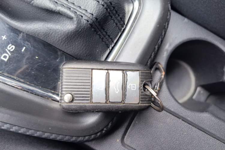 Used MG ZS 2018 1.5L Automatic Luxury Edition China V Standard Vehicle Key
