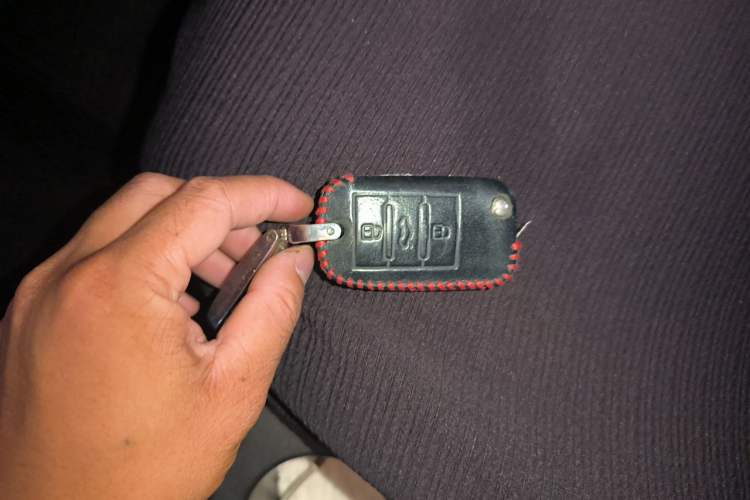 Used MG ZS 2018 16T Automatic Flagship Internet Edition China V Standard Vehicle Key