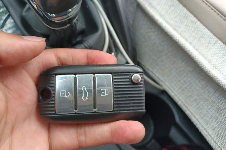 Used MG ZS 2018 1.5L Automatic Luxury Edition China V Standard Vehicle Key