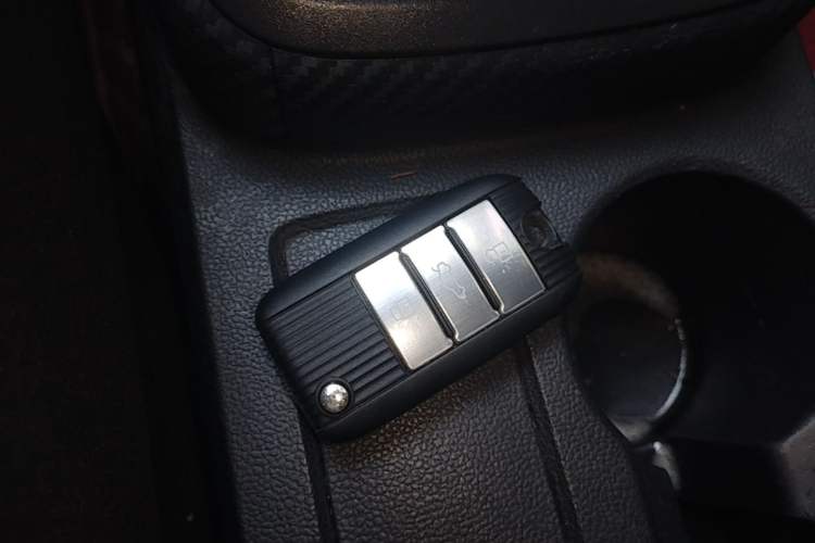 Used MG ZS 2018 1.5L Automatic Luxury Edition China V Standard Vehicle Key