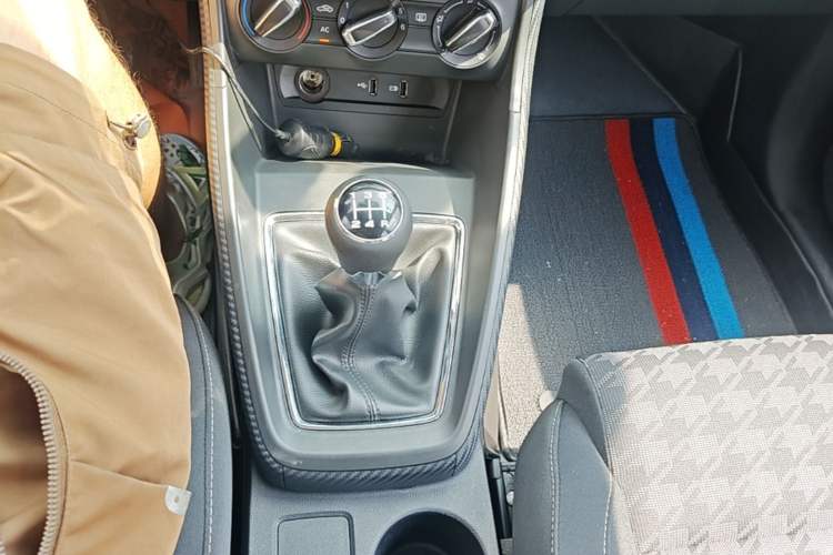 Used MG ZS 2019 1.5L Manual Global Comfort Edition China VI Standard Gear Lever