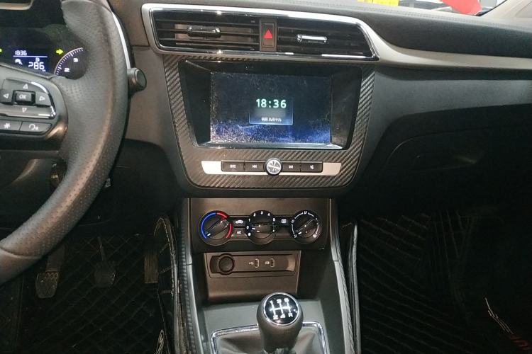 Used MG ZS 2019 1.5L Manual Global Comfort Edition China VI Standard Audio And AC Panel