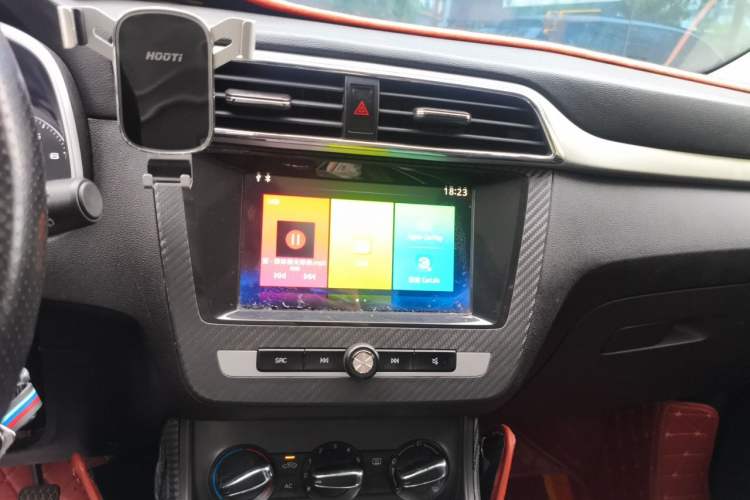 Used MG ZS 2019 1.5L Manual Global Luxury Edition China VI Standard Audio And AC Panel