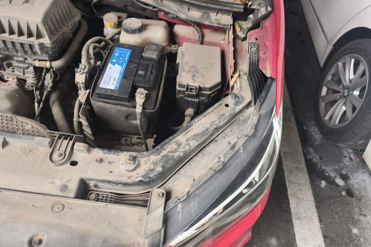 Used MG ZS 2019 1.5L Manual 65-inch Giant-Sized Sunroof Global Edition China VI Standard Engine Bay Left