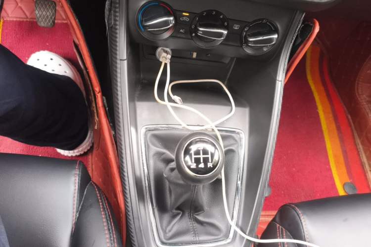 Used MG ZS 2019 1.5L Manual Global Luxury Edition China VI Standard Gear Lever
