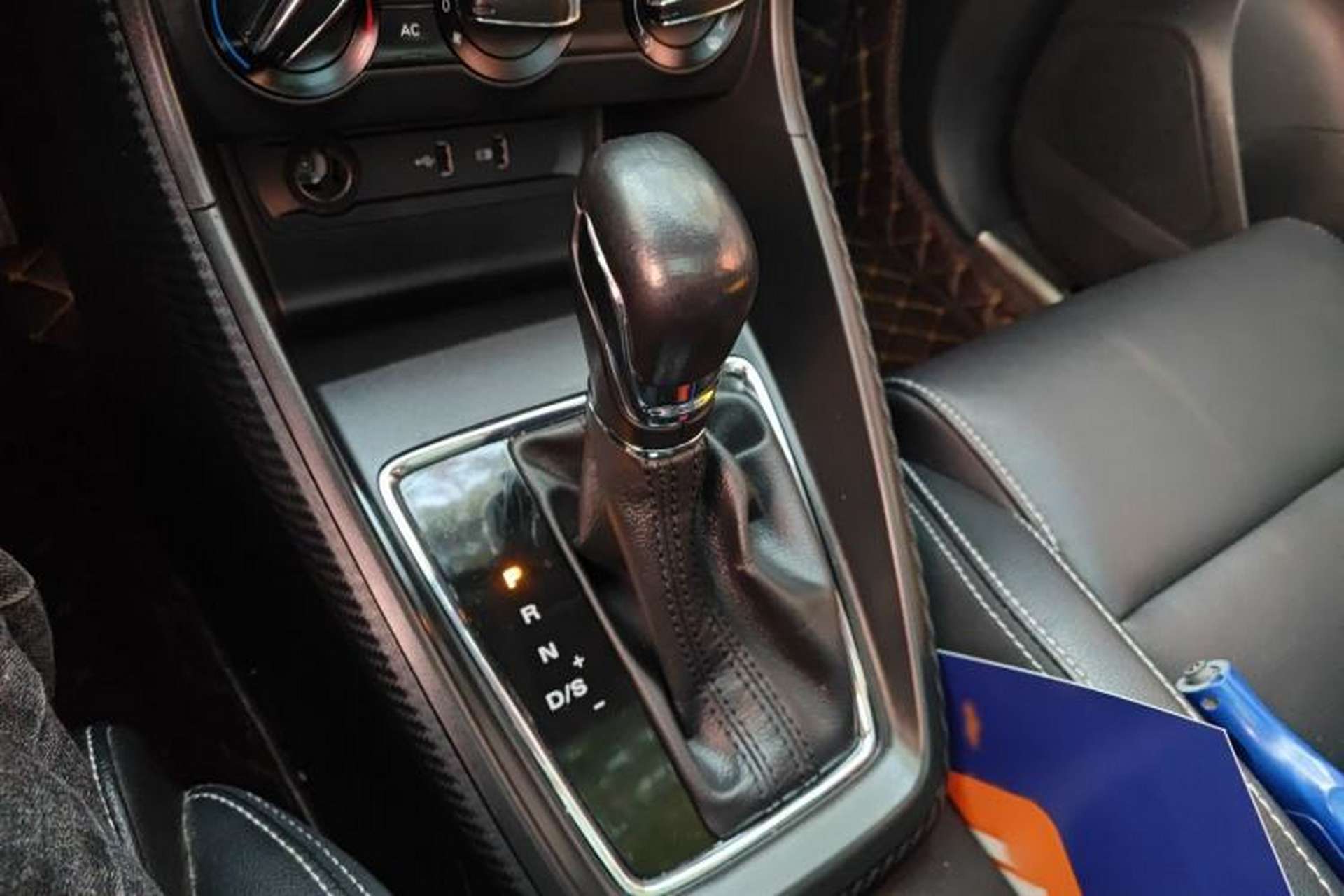 Used MG ZS 2019 1.5L Automatic Global Luxury Edition China VI Standard Gear Lever