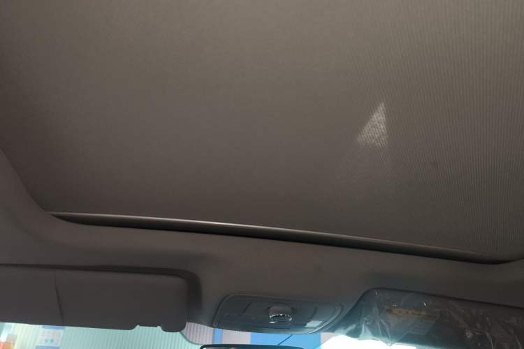 Used MG ZS 2019 1.5L Manual 65-inch Giant-Sized Sunroof Global Edition China VI Standard Headliner