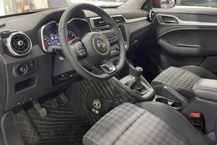Used MG ZS 2019 1.5L Manual Global Comfort Edition China VI Standard Interior 1
