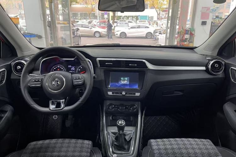 Used MG ZS 2019 1.5L Manual Global Comfort Edition China VI Standard Interior 3