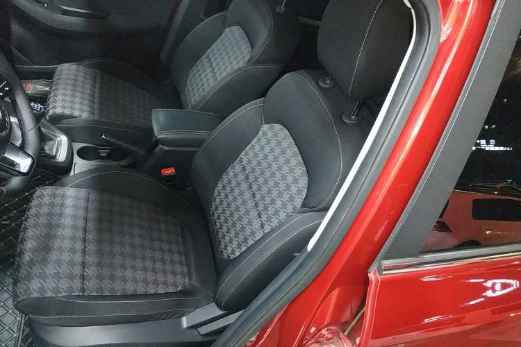 Used MG ZS 2019 1.5L Manual Global Comfort Edition China VI Standard Left Front Seat