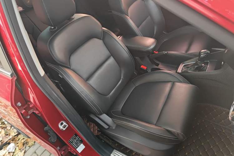 Used MG ZS 2019 1.5L Automatic Global Luxury Edition China VI Standard Right Front Seat