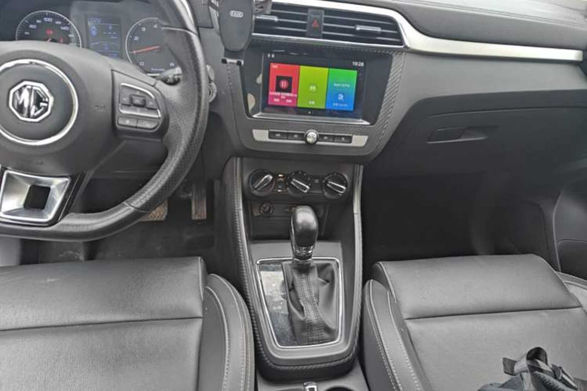 Used MG ZS 2019 1.5L Automatic Global Elite Edition China VI Standard Audio And AC Panel