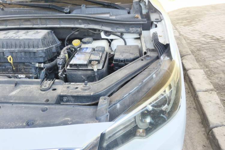 Used MG ZS 2019 1.5L Automatic Global Luxury Edition China VI Standard Engine Bay Left