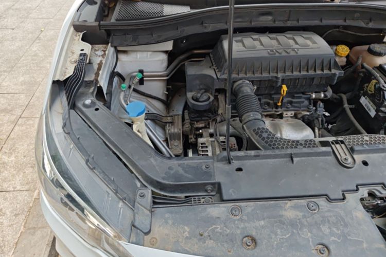 Used MG ZS 2019 1.5L Automatic Global Luxury Edition China VI Standard Engine Bay Right