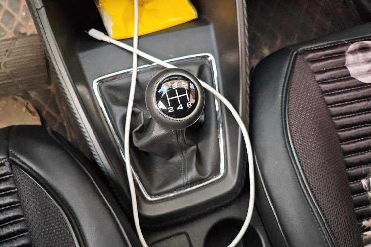 Used MG ZS 2019 1.5L Manual Global Comfort Edition China VI Standard Gear Lever