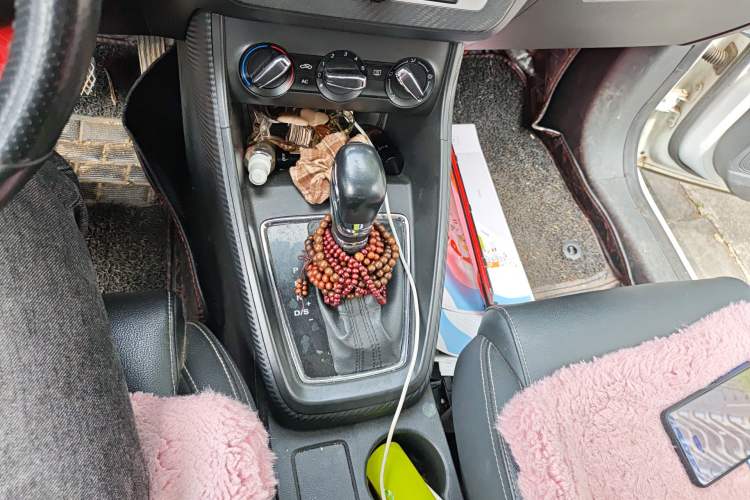 Used MG ZS 2019 1.5L Automatic Global Luxury Edition China VI Standard Gear Lever