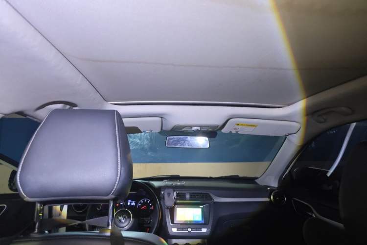 Used MG ZS 2019 1.5L Automatic Global Luxury Edition China VI Standard Headliner