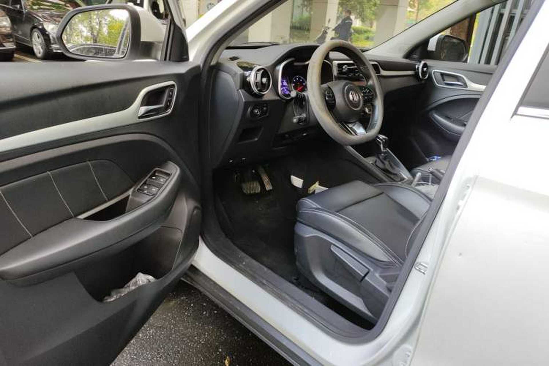Used MG ZS 2019 1.5L Automatic Global Elite Edition China VI Standard Interior 3