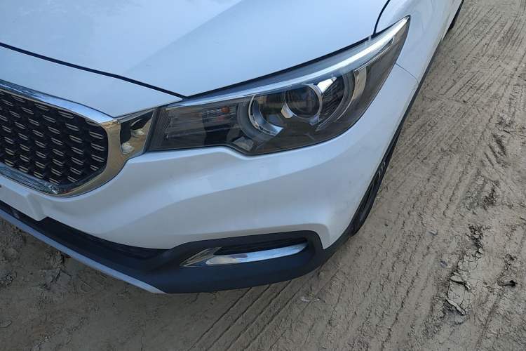 Used MG ZS 2019 1.5L Manual 65-inch Giant-Sized Sunroof Global Edition China VI Standard Left Front Headlight