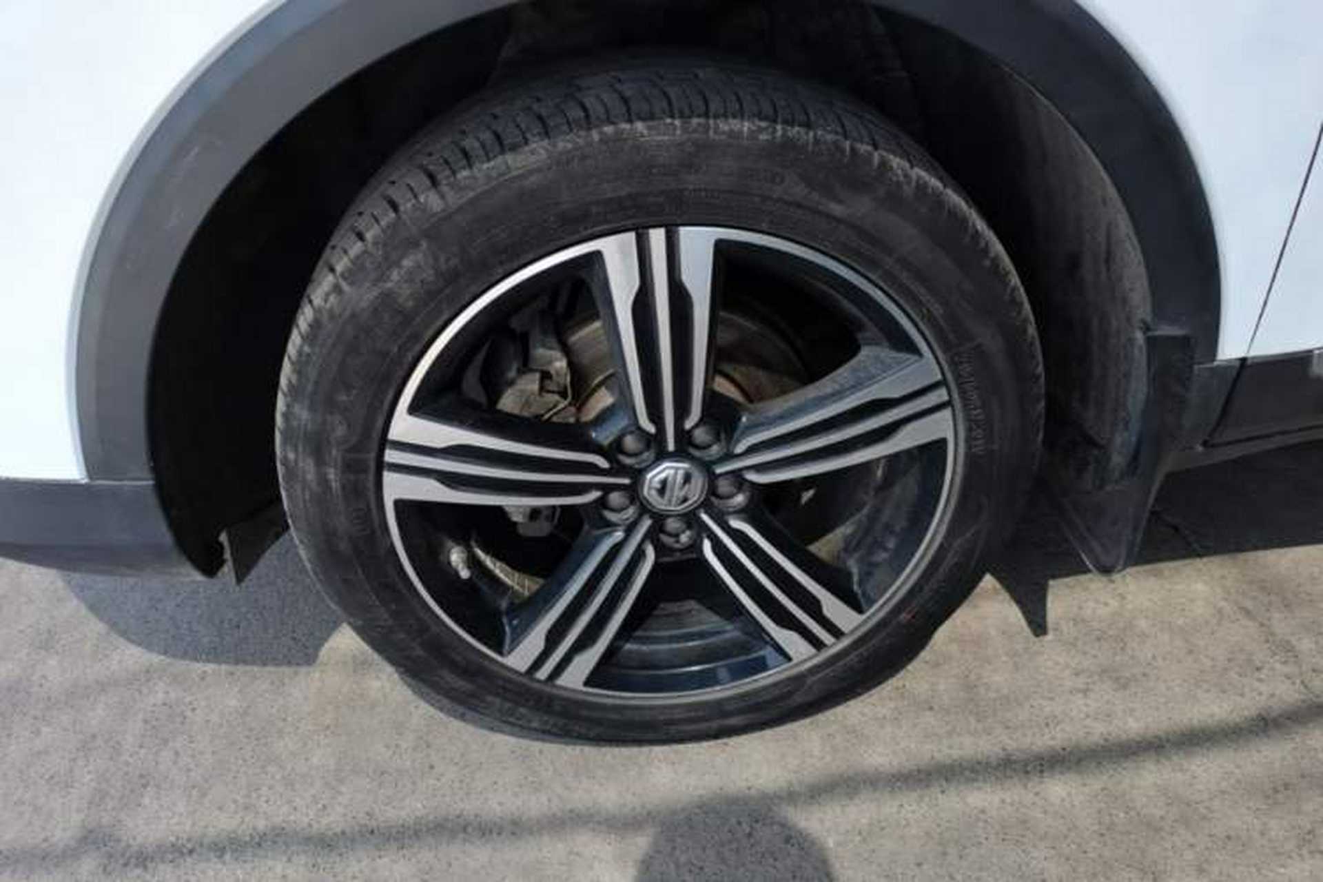 Used MG ZS 2019 1.5L Manual 65-inch Giant-Sized Sunroof Global Edition China VI Standard Left Front Wheel Hub