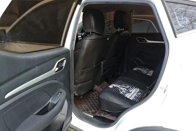 Used MG ZS 2019 1.5L Manual Global Comfort Edition China VI Standard Left Rear Seat