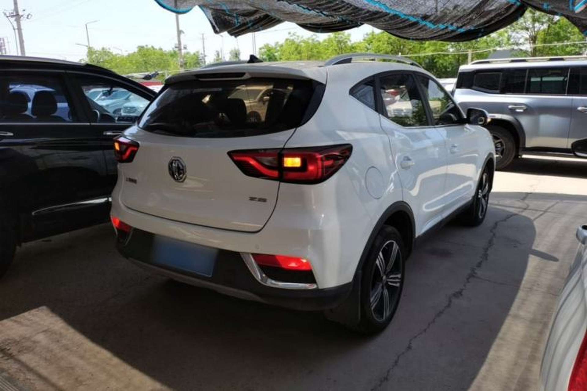Used MG ZS 2019 1.5L Manual 65-inch Giant-Sized Sunroof Global Edition China VI Standard Rear Right 45 Deg