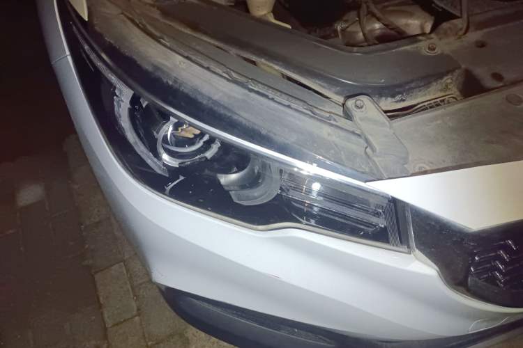Used MG ZS 2019 1.5L Automatic Global Luxury Edition China VI Standard Right Front Headlight