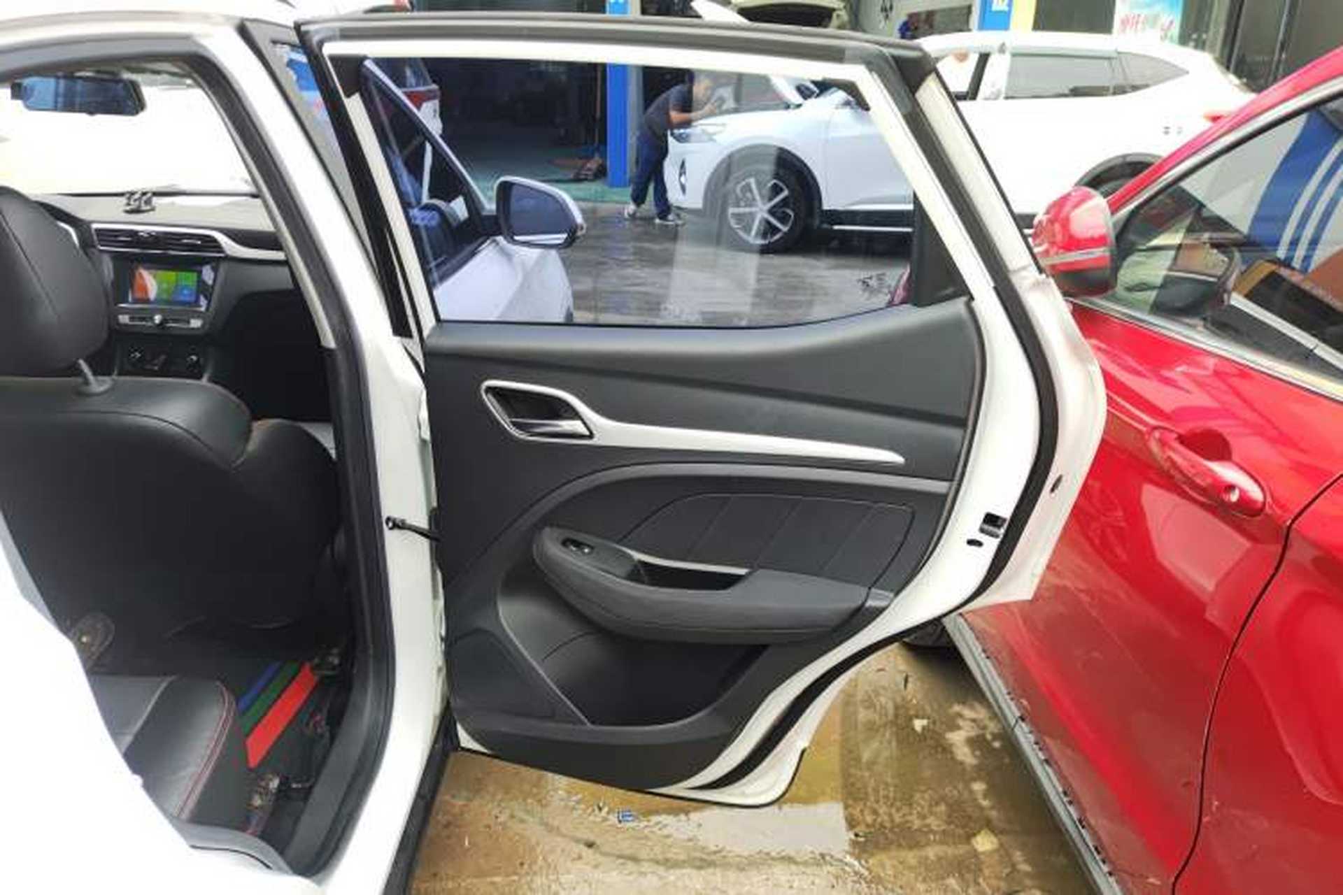 Used MG ZS 2019 1.5L Manual 65-inch Giant-Sized Sunroof Global Edition China VI Standard Right Rear Door Interior