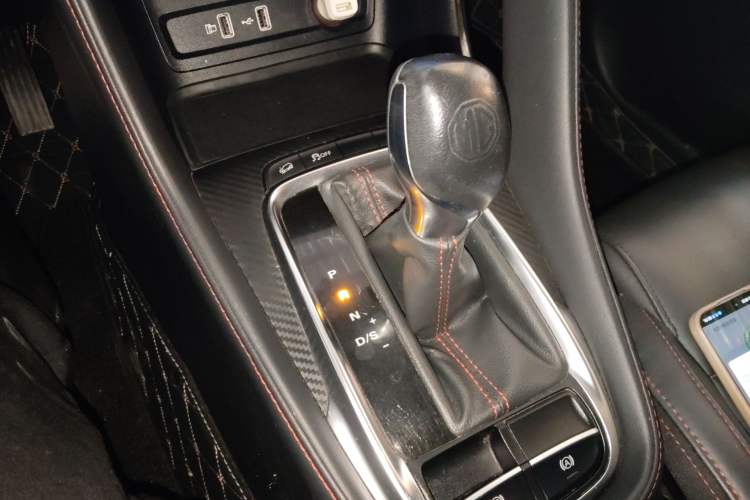 Used MG ZS 2020 180 DVVT Automatic Lite Gear Lever