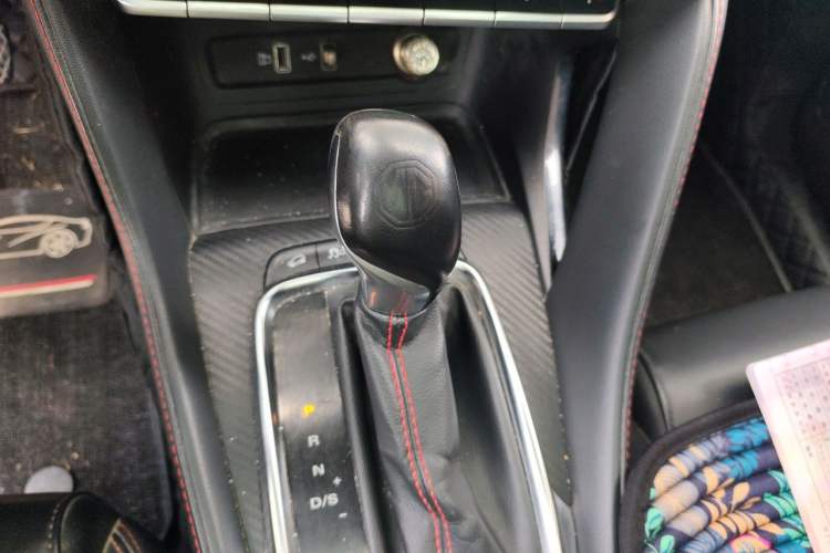 Used MG ZS 2020 180 DVVT Automatic Lite Gear Lever