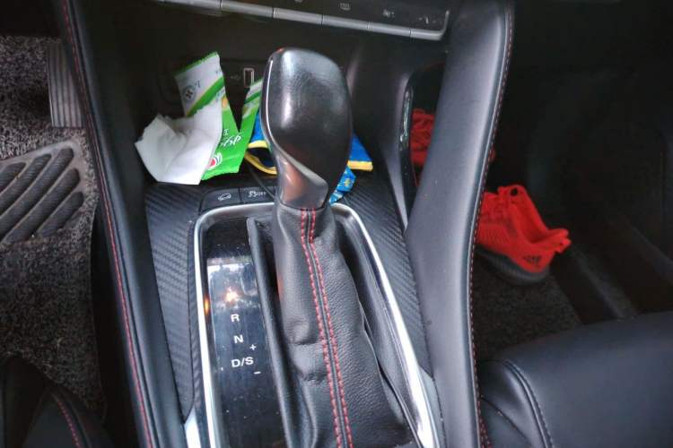 Used MG ZS 2020 180 DVVT Automatic Lite Gear Lever